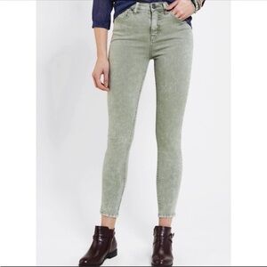 BDG Urban Outfitter Skinny Jeans